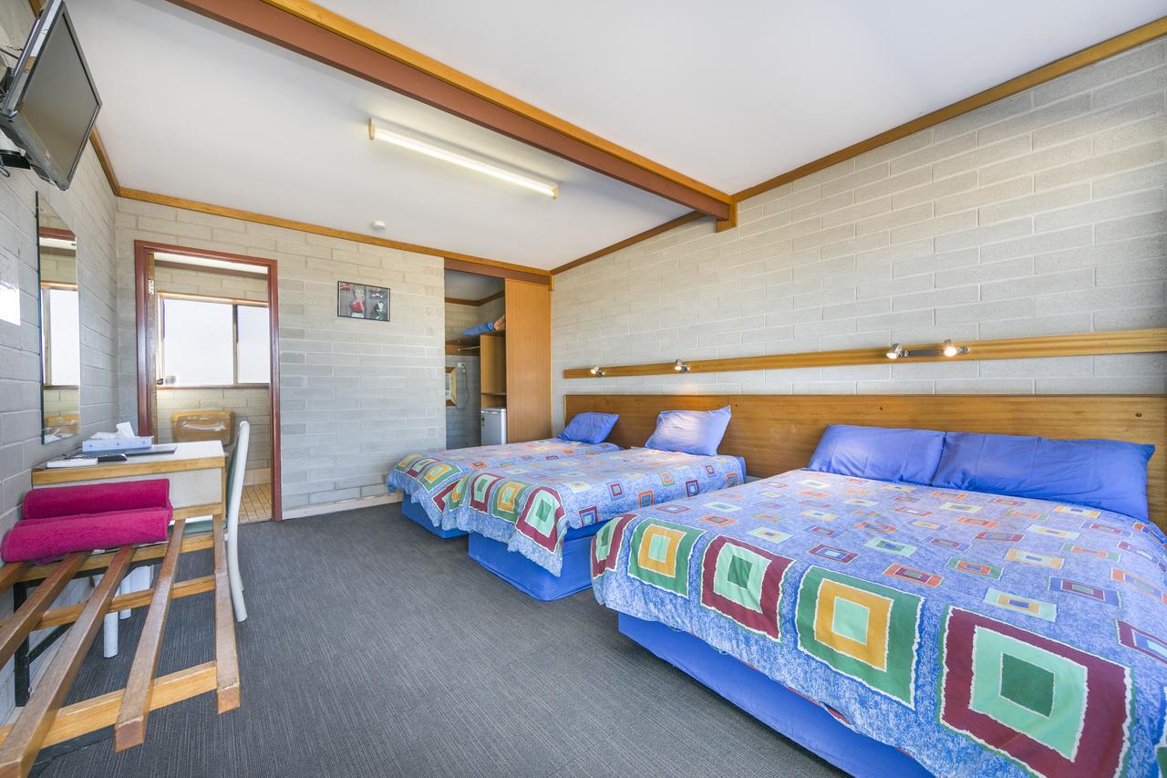 Nullarbor Roadhouse Hotel Exterior foto