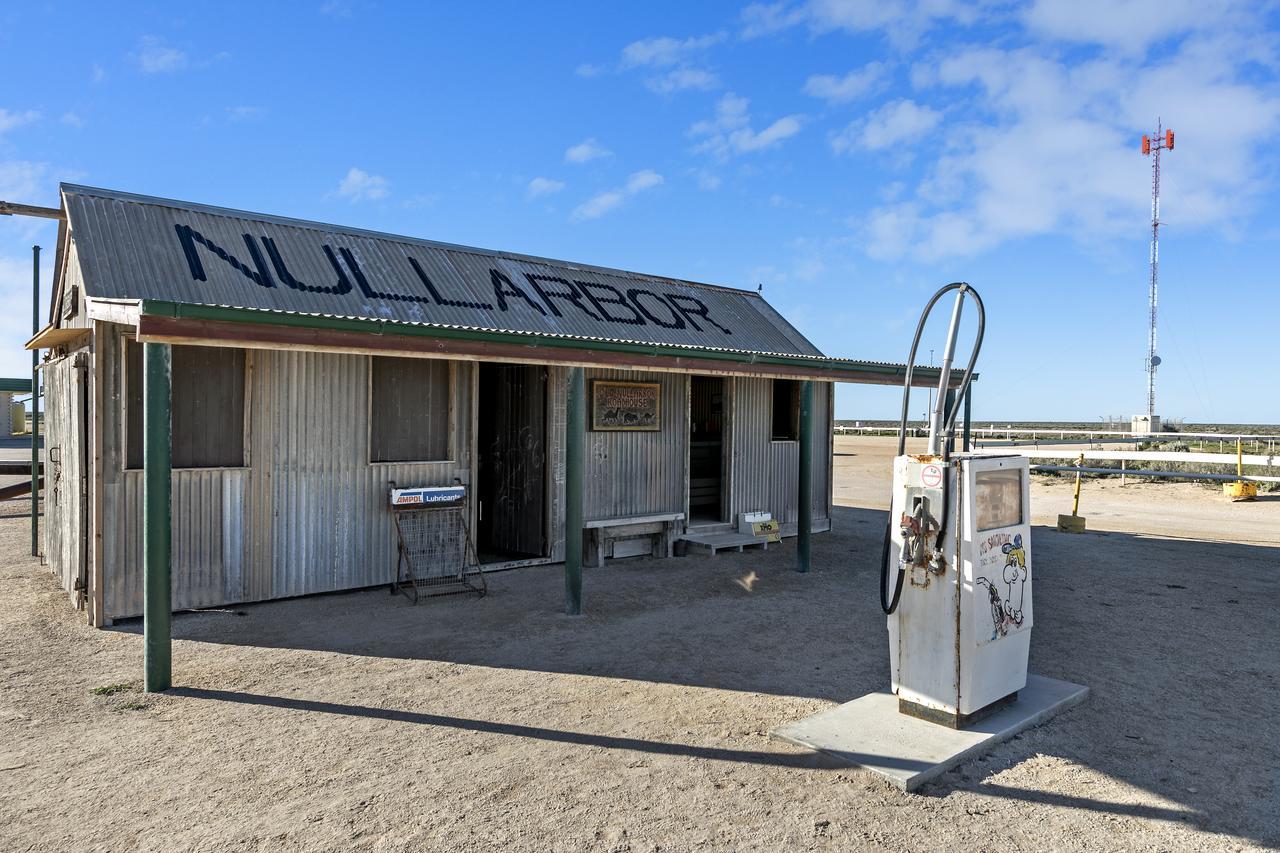 Nullarbor Roadhouse Hotel Exterior foto