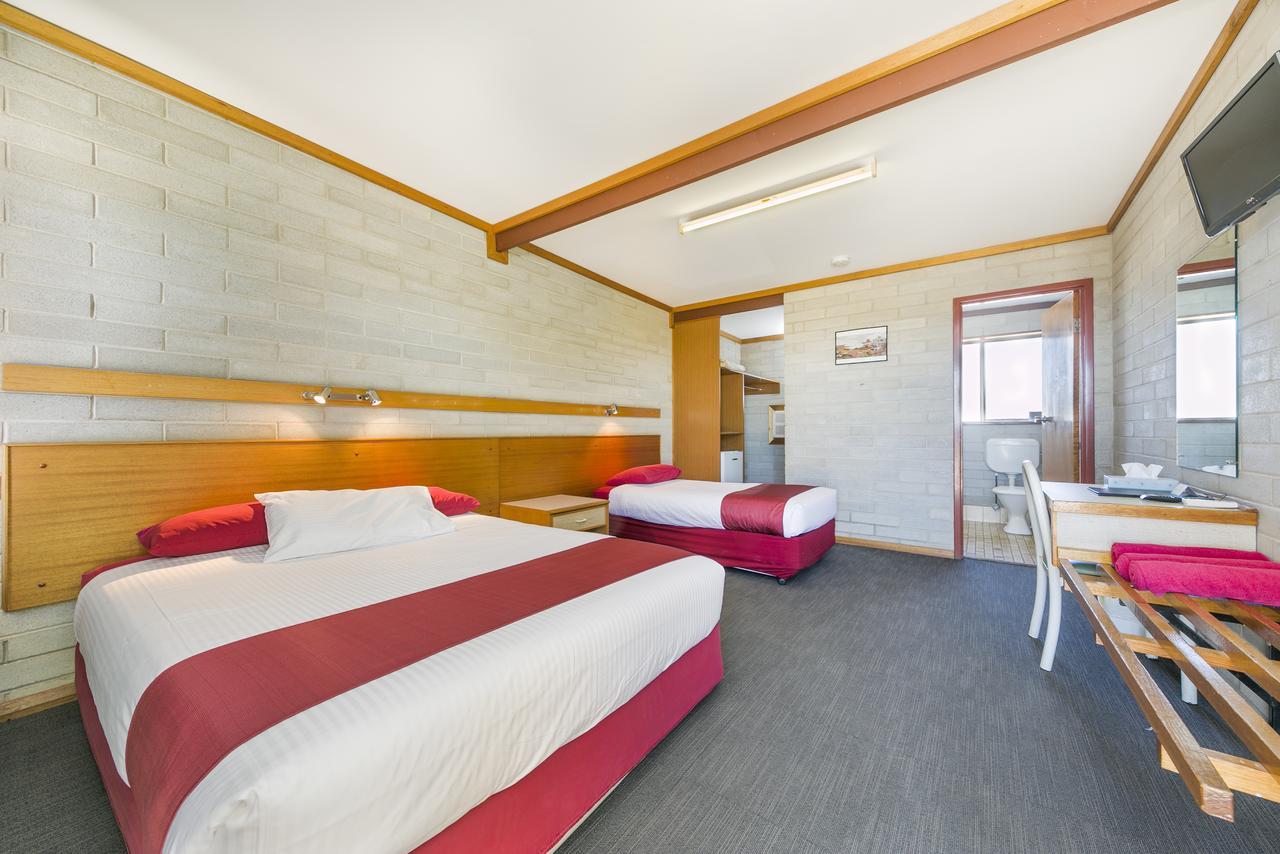 Nullarbor Roadhouse Hotel Exterior foto